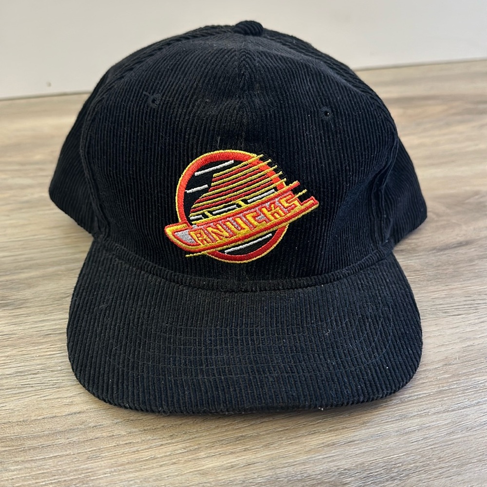 Rare Vintage 90’s Canucks Ted Fletcher Corduroy Snap Back